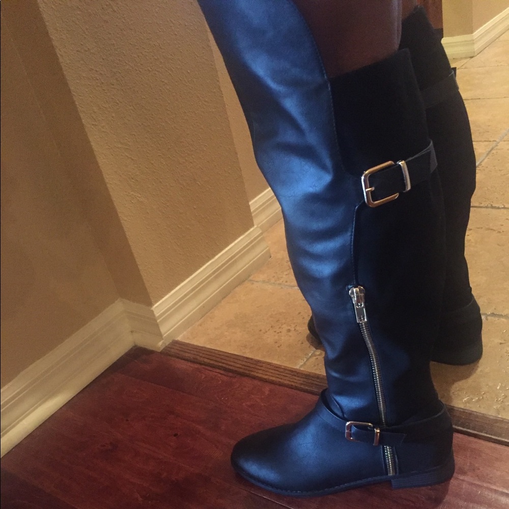 AMAR BUCKLED FLAT BOOT